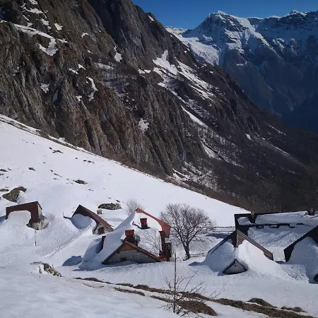 Mountain Emilia Apartment *