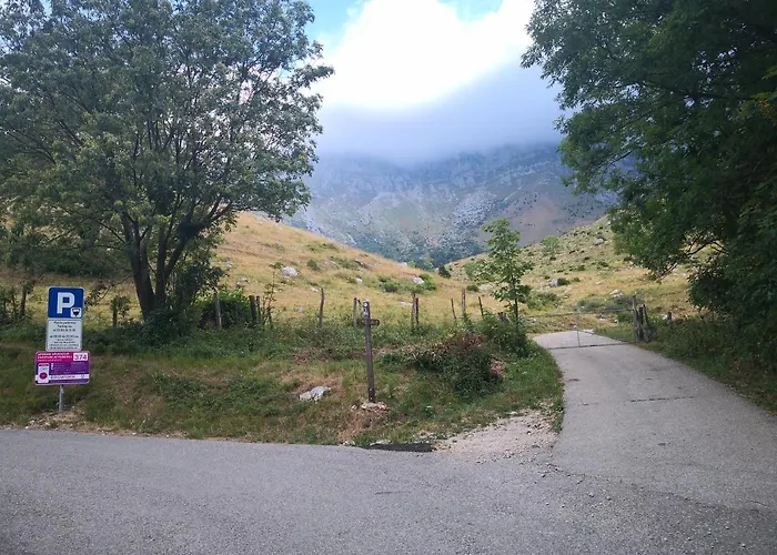 Mountain Emilia Apartamento